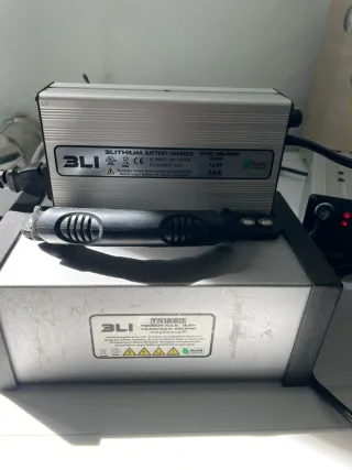 Batería 3LI TR1260 60Ah con Cargador