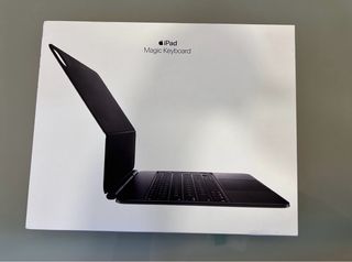 Magic Keyboard iPad Pro 13 Apple