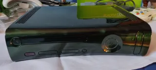 Xbox 360 Arcade + Accesorios