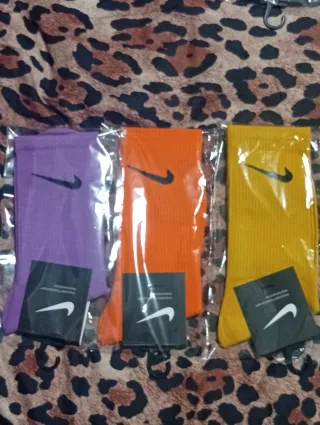 Calzini Nike colorati taglia unica 3 paia 15€