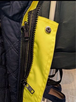 Abrigo de trabajo reflectante amarillo y negro