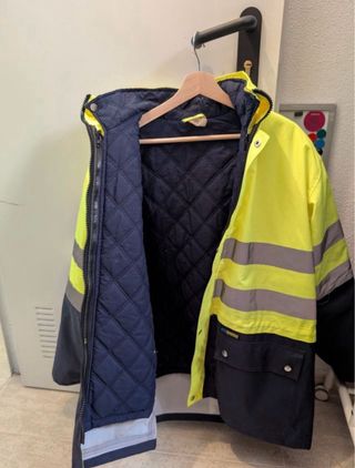 Abrigo de trabajo reflectante amarillo y negro