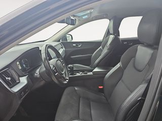 Volvo XC60 Business Plus 2WD