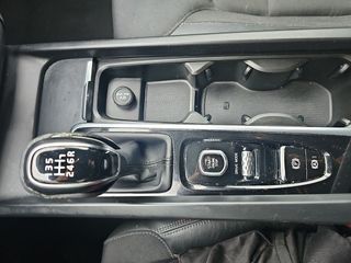 Volvo XC60 Business Plus 2WD