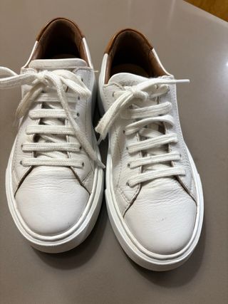 Zapatillas de piel Clarks blancas