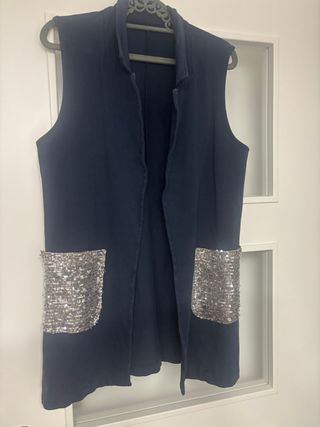 Chaleco largo elegante con lentejuelas