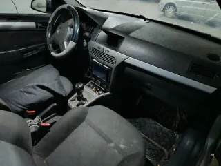 Opel Astra 2004