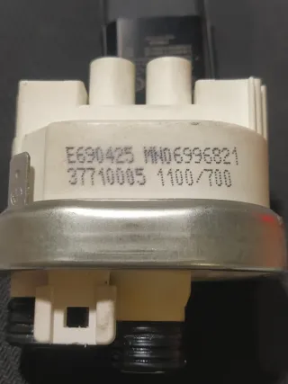 Presostato lavavajillas Miele E690425