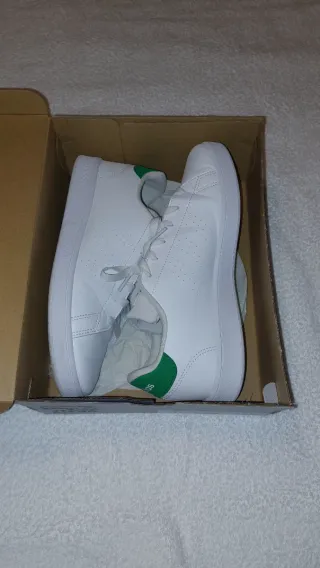 Zapatillas Adidas Blancas y Verdes