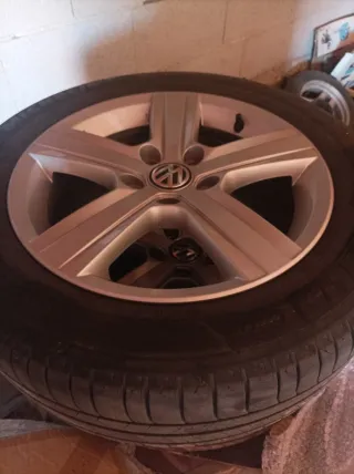 Llantas Golf 7 con cubiertas Michelin al 80%