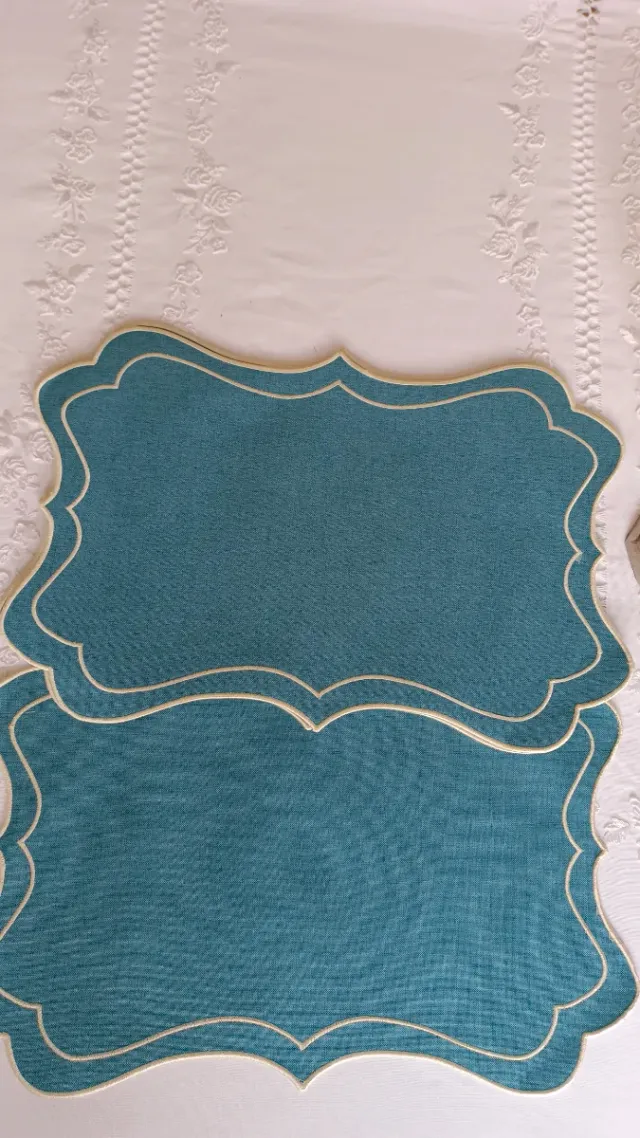 4 individuales festoneados