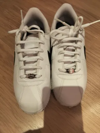 Zapatillas Nike Cortez Blancas y Negras