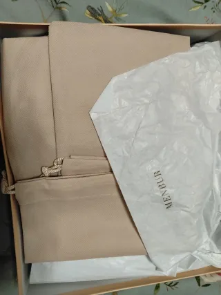 Sandalias blancas t-strap Membur