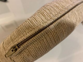 Cojín tapizado beige de tela 2 unidades