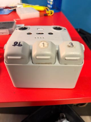 Dron DJI Mini con mando y 4 baterías