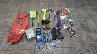 Pacchetto Alpinismo: Zaino, Ramponi, Piccozze