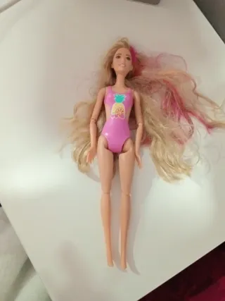 Muñeca Barbie articulada