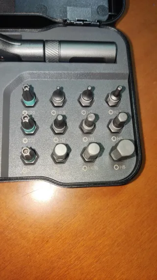 Set Destornillador Magnético 24 en 1