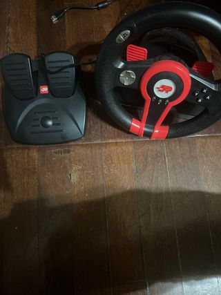 Volante y Pedales Thrustmaster PC