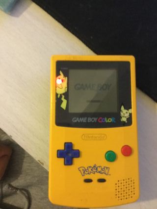 Game Boy Color Amarillo Pikachu