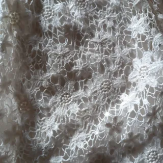 Vestido de encaje blanco