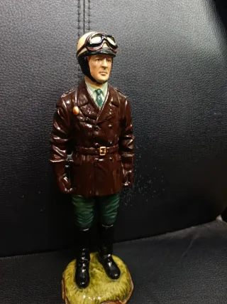 Escultura guardia civil tráfico.Años 50-60