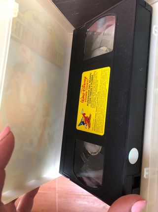 Cinta VHS Timón y Pumba Alrededor del Mundo