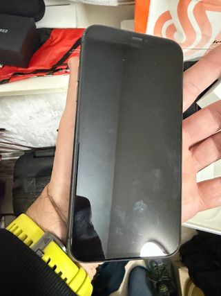 iPhone 11 64GB Space Gray en buen estado