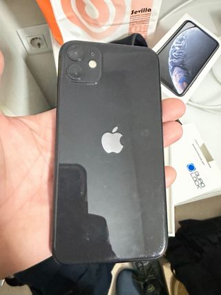 iPhone 11 64GB Space Gray en buen estado