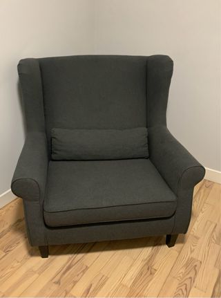 Sillón de lectura gris