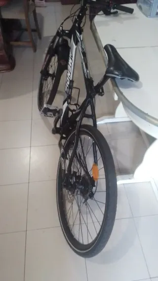 Bicicleta Mendiz Negra y Blanca