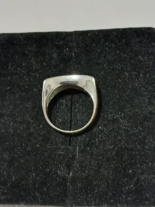 Anel Prata 925 Com um design elegante