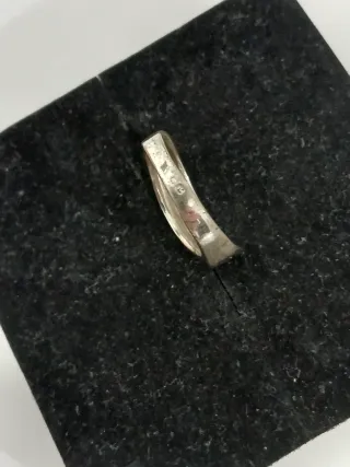 Anel Prata 925 Com um design elegante