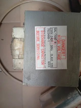 Transformadores de Microondas (MD-701EMR-1)