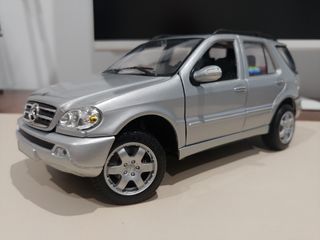 Mercedes Clase M 1:18