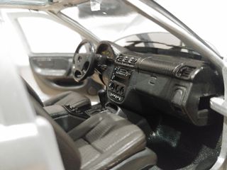 Mercedes Clase M 1:18