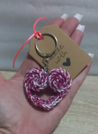 Llaveros Corazón Crochet Hechos a Mano