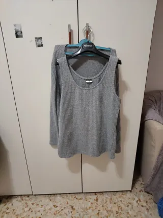 Set Maglia e Canotta Grigio Ottime condizioni