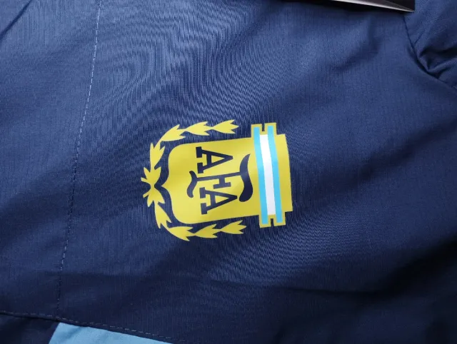 Cortavientos Retro Futbol Argentina Adidas