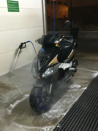 Aprilia RS50 Scooter Diseño Deportivo