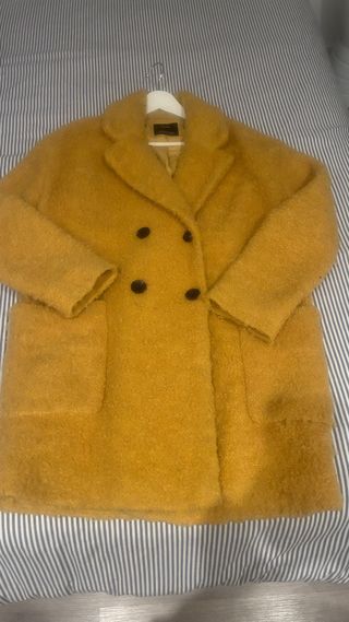 Chaqueta mostaza Bershka Talla M