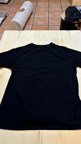 Camiseta Marvel Negra Logo