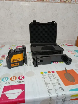 Nivel Láser Dewalt DW088CG