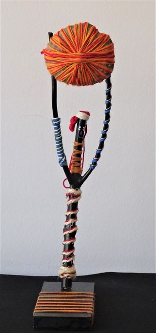 Figura artesanal de madera