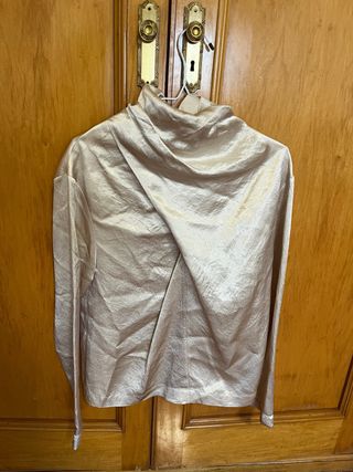 Camisa de fiesta dorada