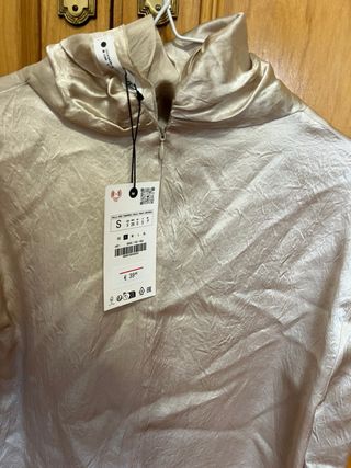 Camisa de fiesta dorada