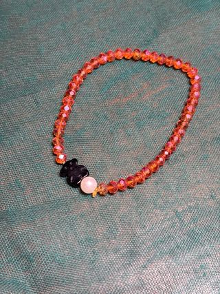 Pulsera multicolor con cuentas brillantes