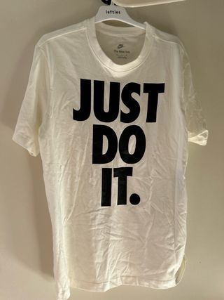 conjunto mallas y camiseta Nike sin estrenar