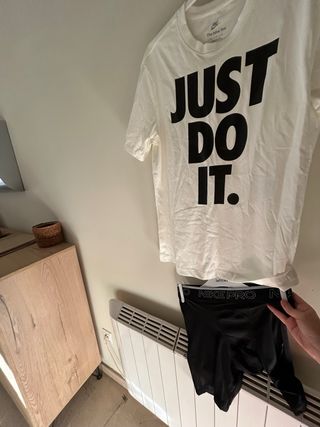 conjunto mallas y camiseta Nike sin estrenar