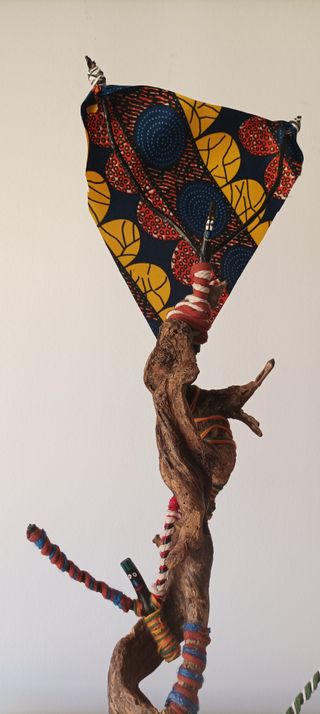 Figura artesanal de madera